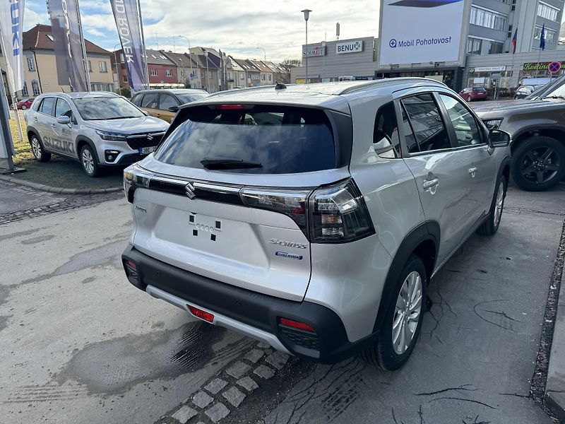 Suzuki S-Cross (2026) 1,4 Premium AT Hybrid - fotka 3 z 5