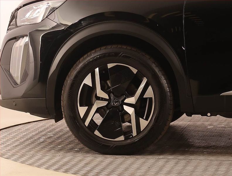 Peugeot 2008 (2025) 1.2 PureTech - fotka 15 z 23