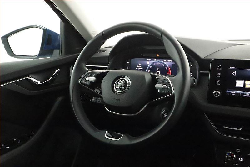 Škoda Scala (2024) First Edition 1.5 TSI - fotka 8 z 19