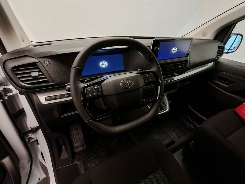 Toyota ProAce Panel Van L2 - 2.0L Diesel 177 - fotka 10 z 26