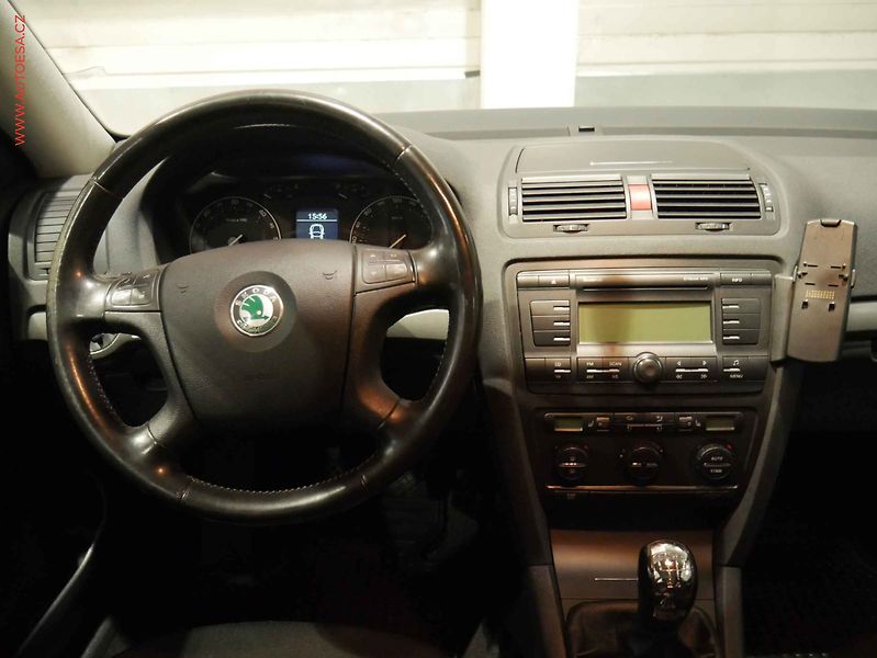 Škoda Octavia (2007) 1.9TDi, 2.maj,ČR, xenon - fotka 11 z 17