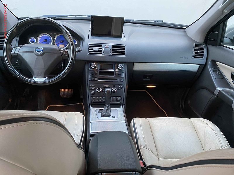 Volvo XC90 (2009) 2.4 D5 4X4 7míst, 2.maj,ČR - fotka 8 z 18