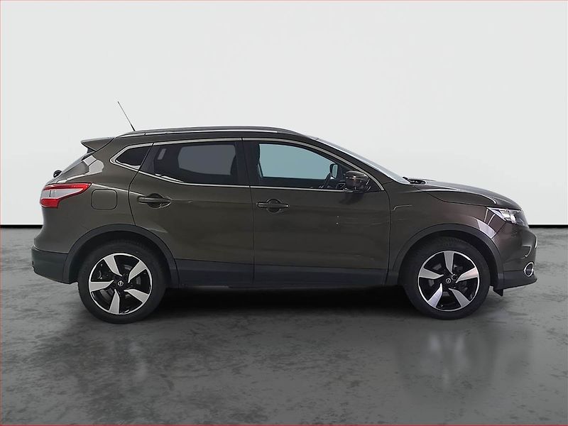 Nissan Qashqai (2015) 1.2 DIG-T, Automat, Serv.kniha - fotka 6 z 19