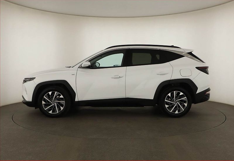 Hyundai Tucson (2023) Smart 1.6 T-GDI 48V MHEV - fotka 3 z 16