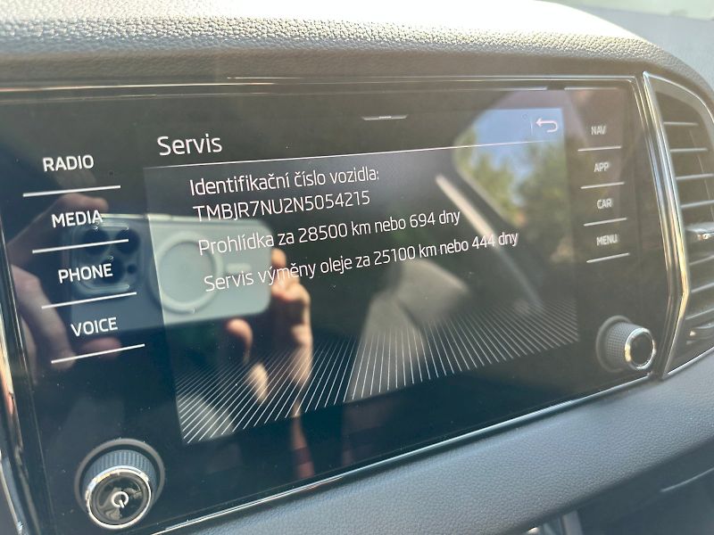 Škoda Karoq (2022) 1.5 TSI 110kW Style Exclusive - fotka 19 z 27