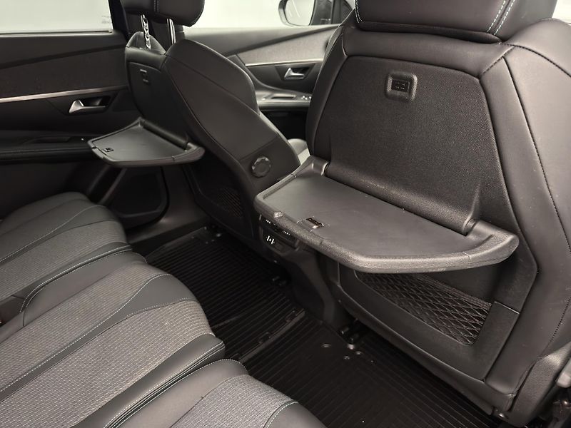 Peugeot 5008 1.5 BlueHDi Allure  CZ 1.maj - fotka 25 z 49