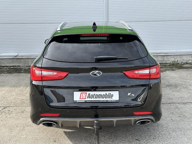 Kia Optima GT 2.0TGDi H-Matic Sportswagon - fotka 5 z 57