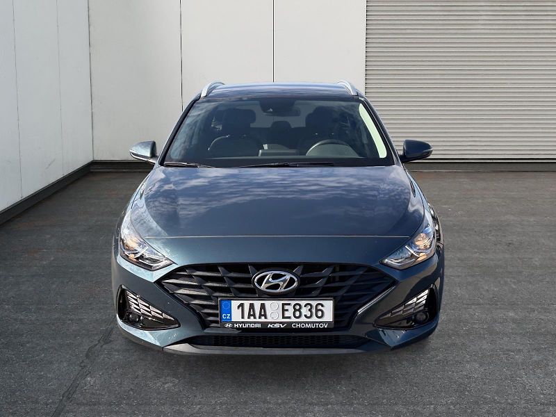 Hyundai i30 (2023) COMFORT 1.0TGDI 88kW CZ DPH - fotka 2 z 11