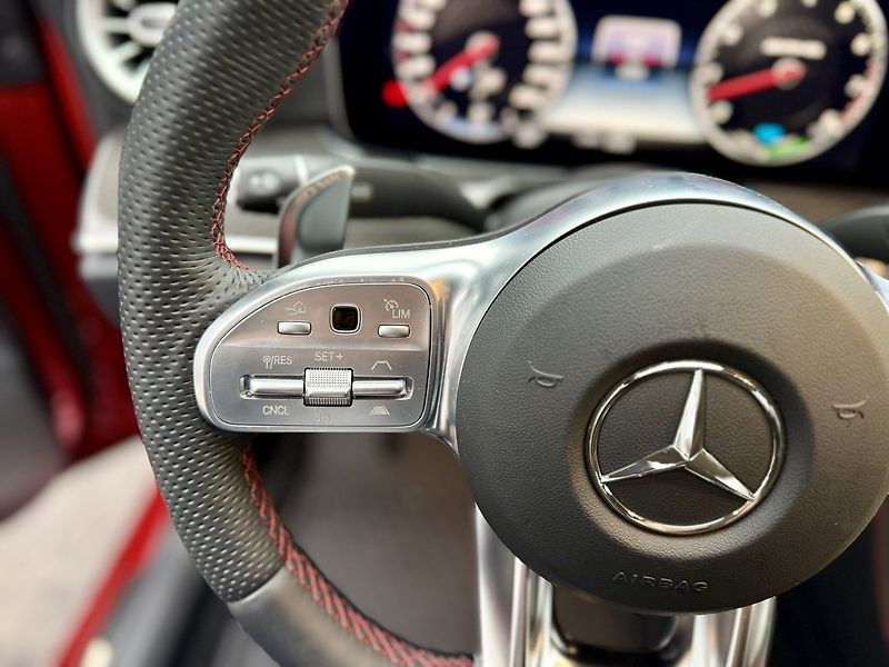 Mercedes-Benz CLS (2020) 53 AMG 4MATIC+ kupé - fotka 30 z 47