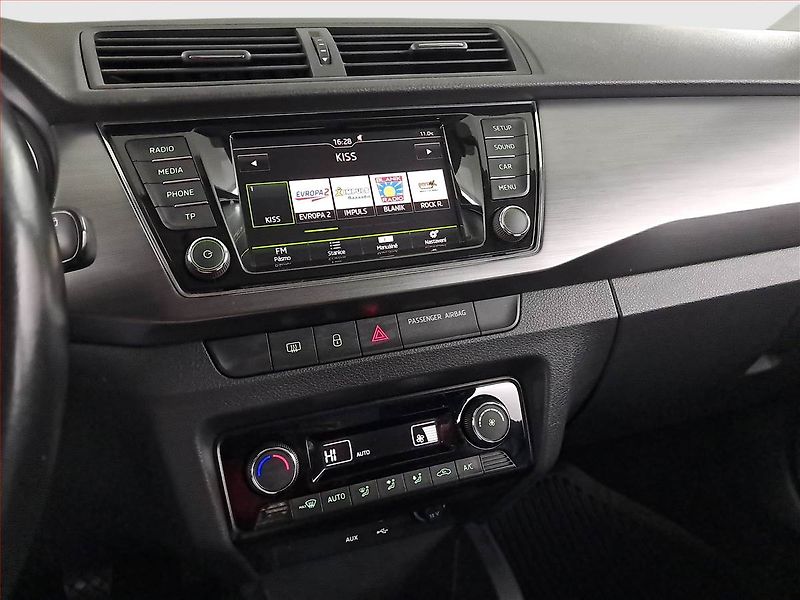 Škoda Fabia (2015) 1.2 TSI, Tempomat - fotka 12 z 20