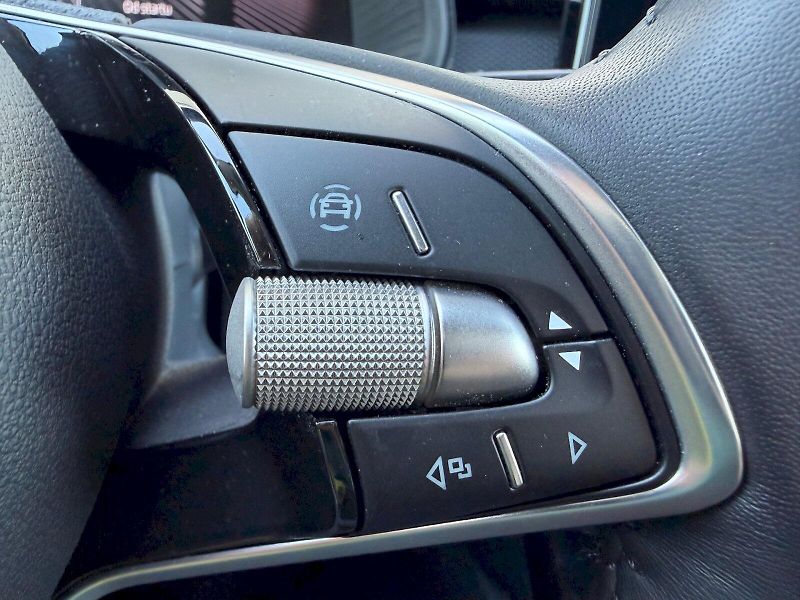 Škoda Scala (2025) 1.5 TSI 110kW Top Selection - fotka 13 z 35