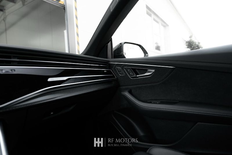 Audi SQ8 (2022) 4.0 TFSI 373kW quattro - fotka 43 z 44