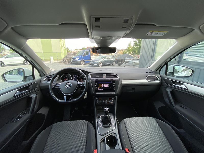 Volkswagen Tiguan 1.4 TSI 92kW -1xMAJ.-ALU-TAŽNÉ - fotka 26 z 46
