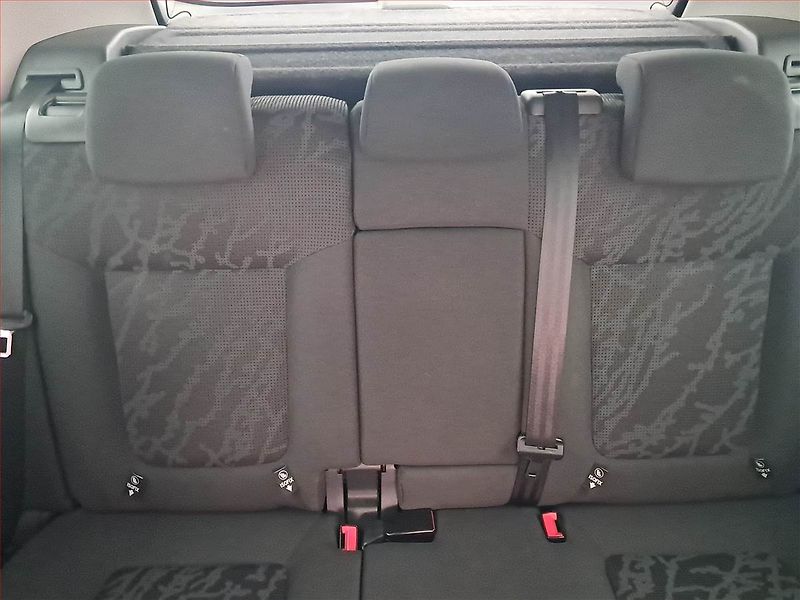 Peugeot 3008 (2012) 2.0 HDi, Navi, Tempomat - fotka 10 z 16