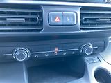 Toyota ProAce City ACTIVE CREWCAB 1.5 D-4D 96 kW - náhled 17
