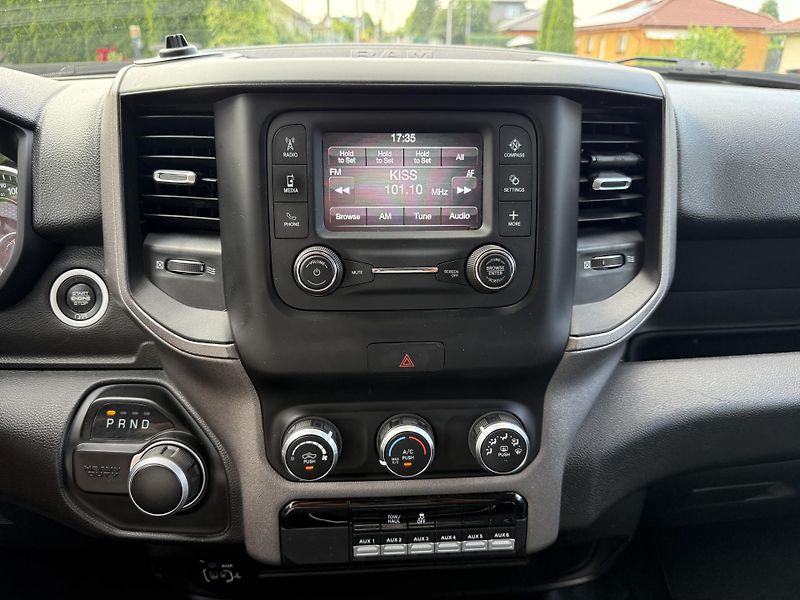 Dodge RAM (2020) +2500+HEMI+LPG+8feet LONG+ - fotka 23 z 26