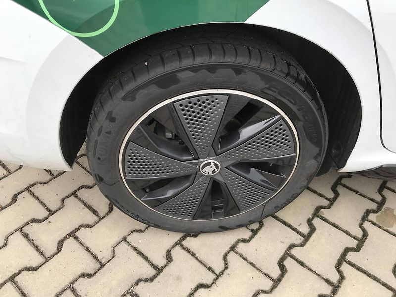 Škoda Scala (2026) Monte Carlo 7DSG 1,0TSI - fotka 20 z 20