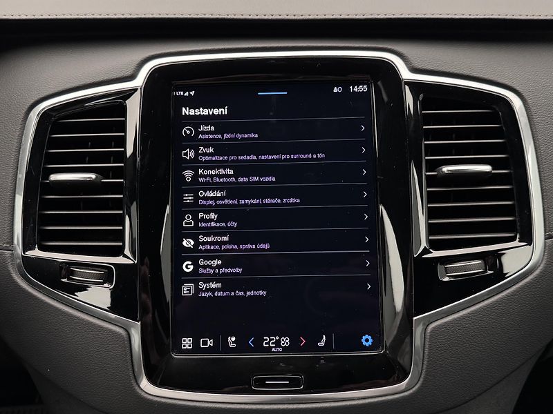 Volvo XC90 B5 AWD PLUS DARK CZ 1.maj - fotka 38 z 46