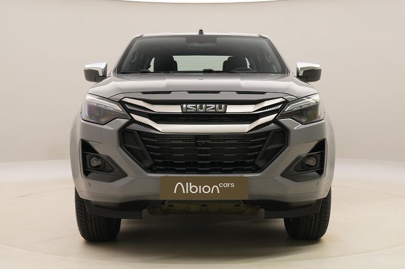 Isuzu D-Max (2026) Double Cab 2,2l LSE 4x4 AUT - fotka 10 z 35