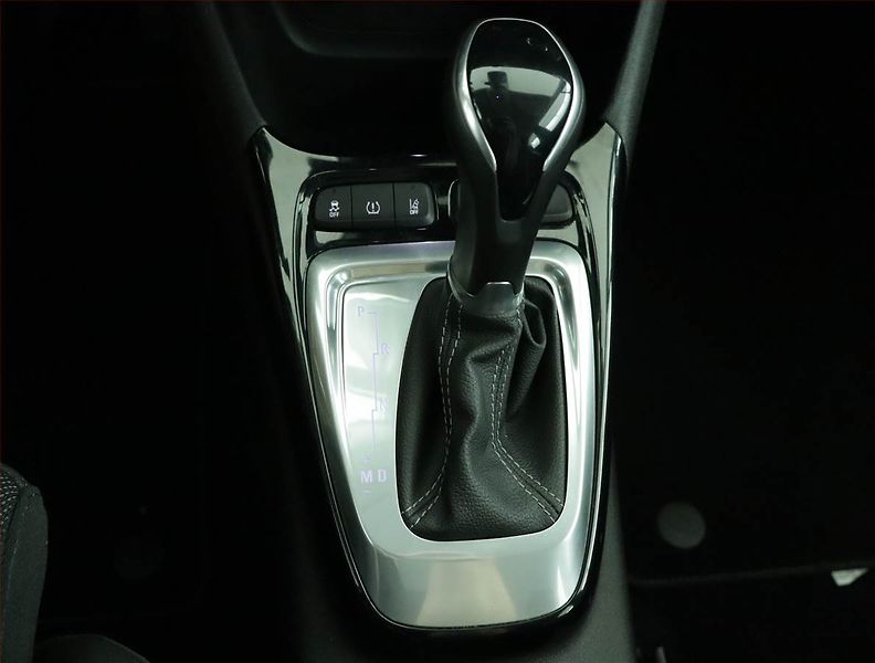 Opel Crossland X (2021) GS Line 1.2 Turbo, Automat - fotka 13 z 15