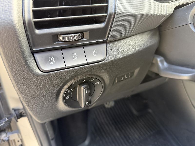 Škoda Fabia 1.0 55 kW 83000 km  - fotka 14 z 23