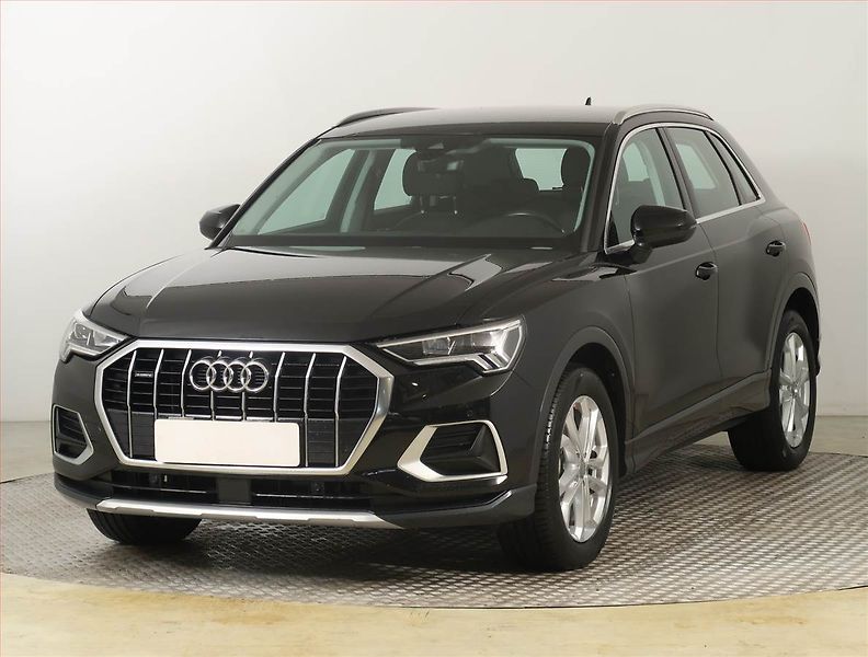 Audi Q3 (2020) 40 TFSI - fotka 2 z 25