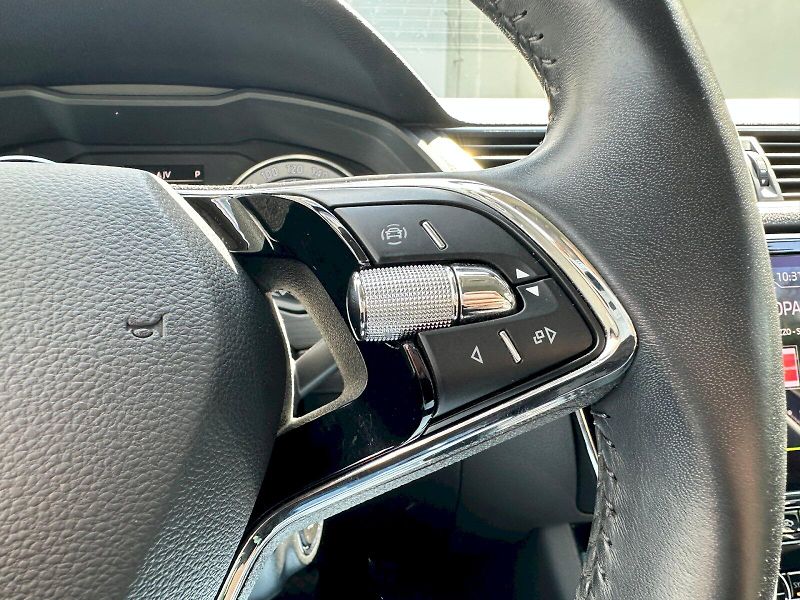 Škoda Superb (2021) 1.5 TSI 110kW ACT Style Combi - fotka 13 z 26
