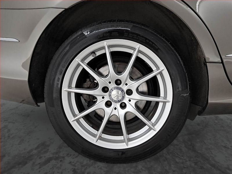 Mercedes-Benz CLS (2011) 350 CDI, Automat, Kůže, Navi - fotka 15 z 21