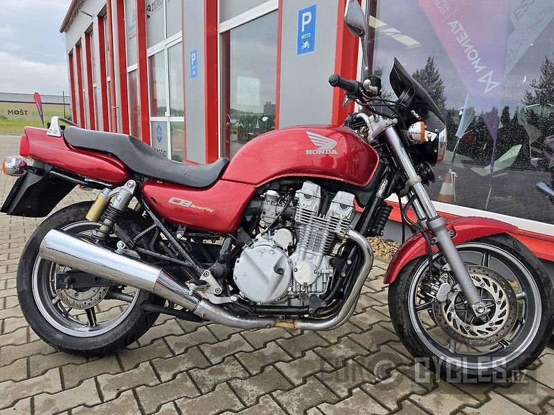 Honda CB 750 F2 Seven-Fifty (1994) - fotka 2 z 11