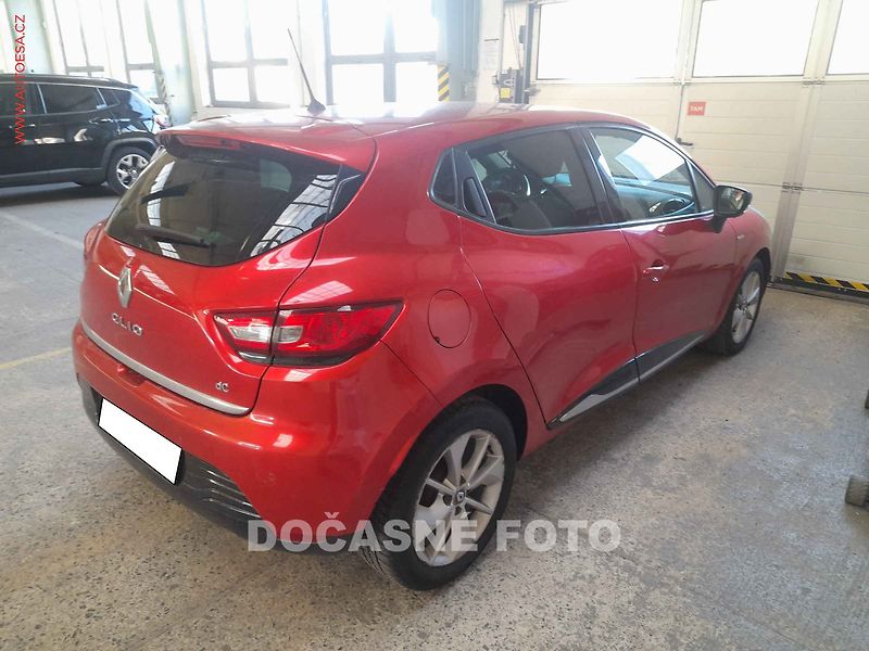 Renault Clio (2015) 1.5DCi - fotka 2 z 3