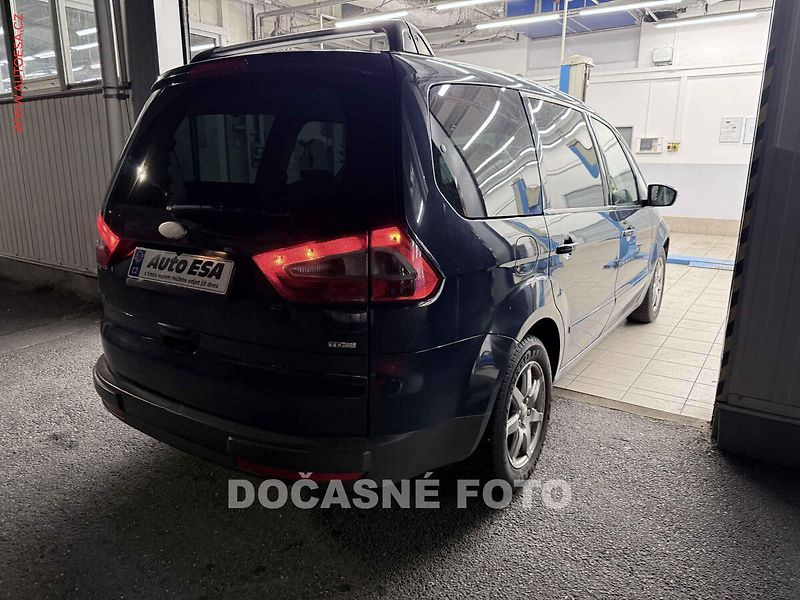 Ford Galaxy (2008) 2.0tdci, 1.maj, autoAC - fotka 2 z 3