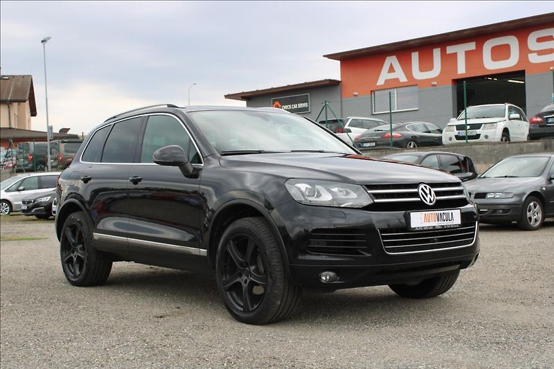 Volkswagen Touareg 3,0 TDi  4 x 4, AUTOMAT, DPH - fotka 3 z 40