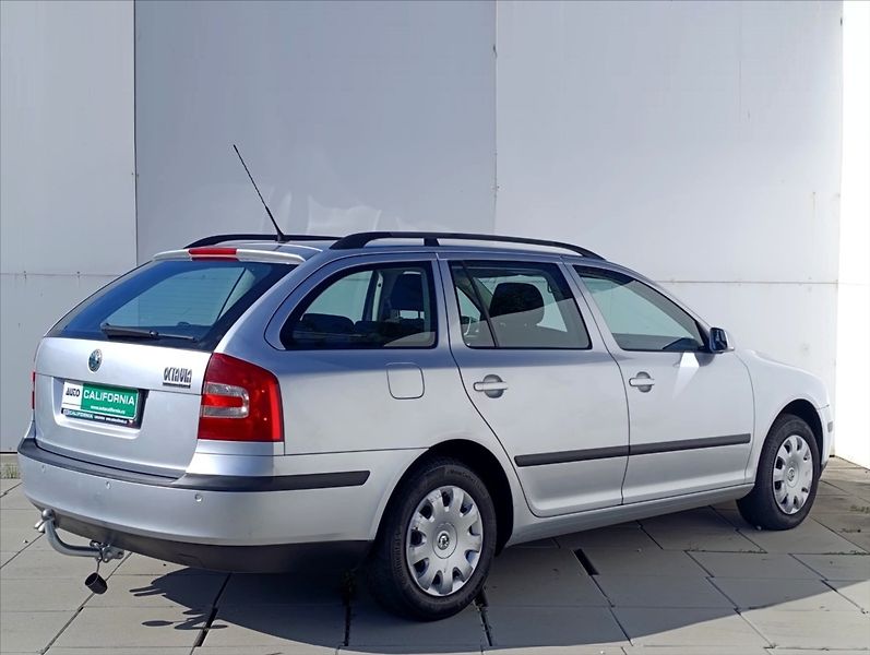 Škoda Octavia 1,9 TDi Klima Tažné Tempomat - fotka 6 z 29