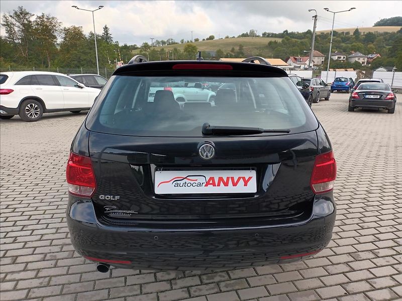 Volkswagen Golf 1,2 TSI,77KW,DIGIKLIMA,SERVIS - fotka 6 z 36