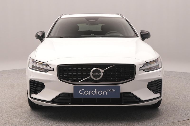 Volvo V60 (2026) T6 AWD Plug-in DARK ULTRA - fotka 15 z 24