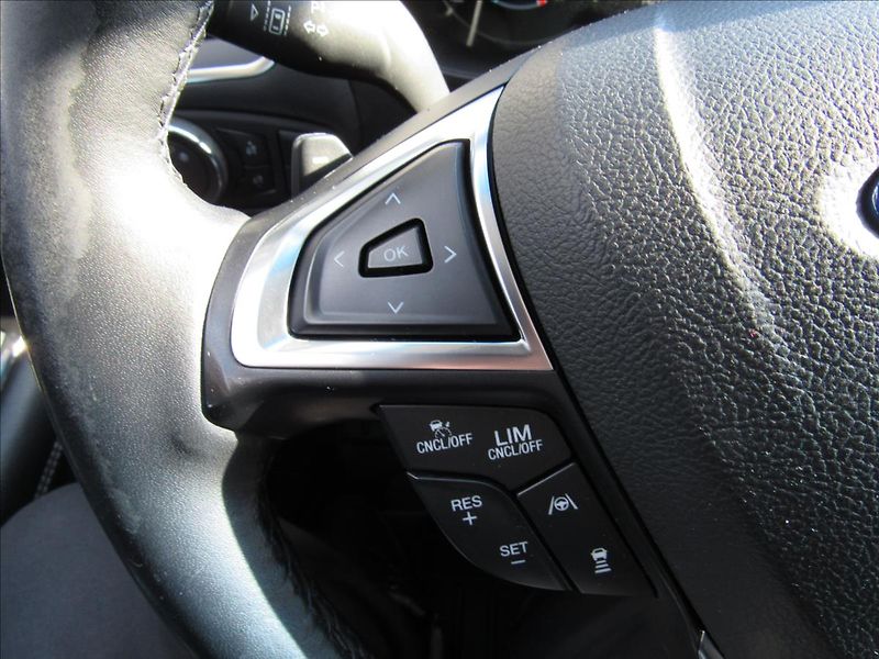 Ford Edge 2,0 TDCi EcoBlue 175kW 4x4 Aut - fotka 21 z 33