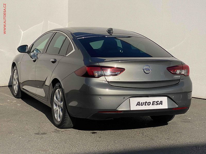 Opel Insignia (2017) 1.5 T, LED, navi, headUP - fotka 6 z 19