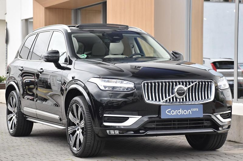 Volvo XC90 B5 AWD ULTIMATE 1.maj. B&W  - fotka 10 z 31