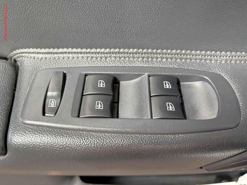 Renault Koleos (2011) 2.0DCi 4x4, ČR, Navi, xenon - fotka 12 z 15