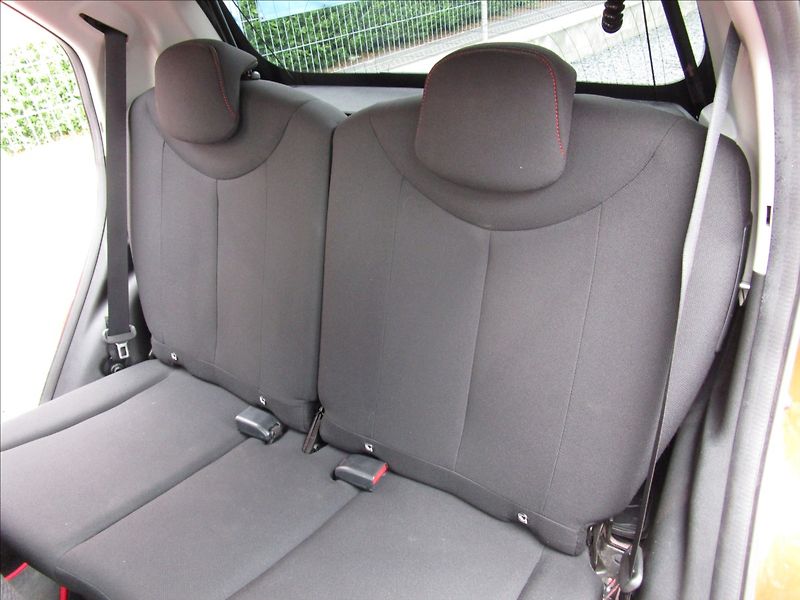 Toyota Aygo 1.0VVT-i, aut. KLIMA - fotka 27 z 37