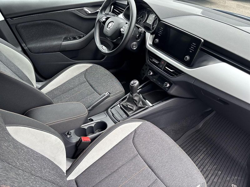Škoda Scala (2021) 1.5 TSI Style - fotka 8 z 30