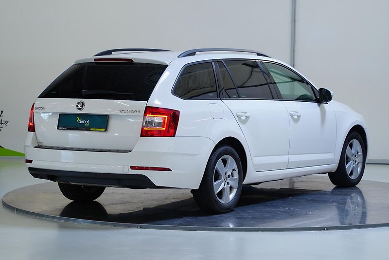 Škoda Octavia - fotka 2 z 24