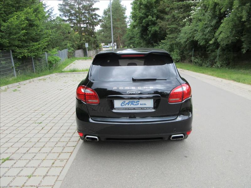 Porsche Cayenne 3,0 D, Navi, Kůže, 20ALU - fotka 8 z 33