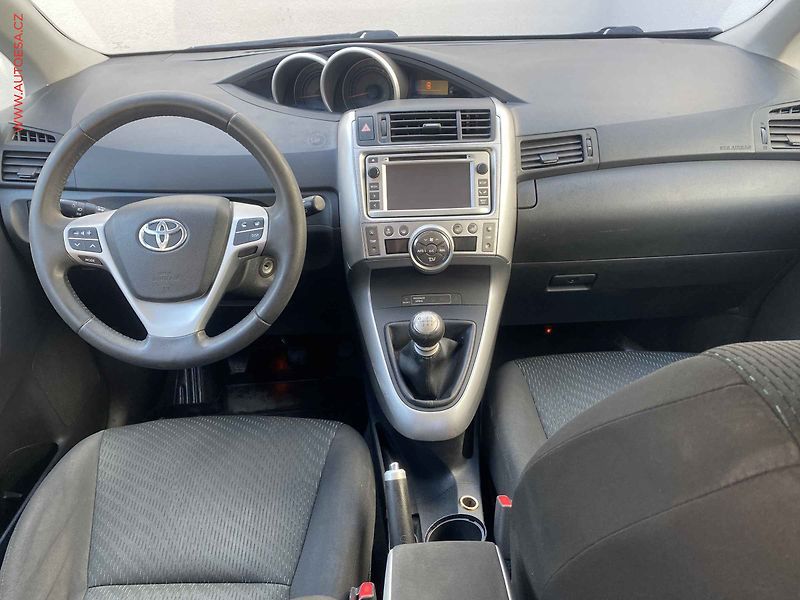 Toyota Verso (2013) 2.0 D-4D, ČR, STK6/28 - fotka 8 z 17