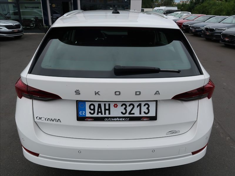 Škoda Octavia 2,0 TDi,1majČR,Style,S.kn.,DPH - fotka 8 z 27