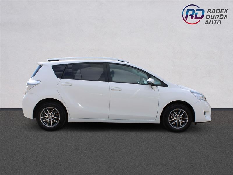 Toyota Verso 1,8 VVT-i  NOVÉ V ČR,1.MAJITEL - fotka 4 z 29