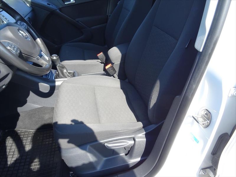 Volkswagen Tiguan 1,4 Koupen v ČR 1.Majitel - fotka 15 z 29