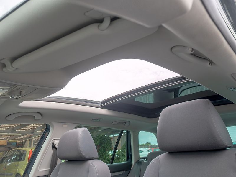 Volkswagen Golf (2008) 1.4TSI 90KW PANO – PO ROZVODEC - fotka 14 z 40