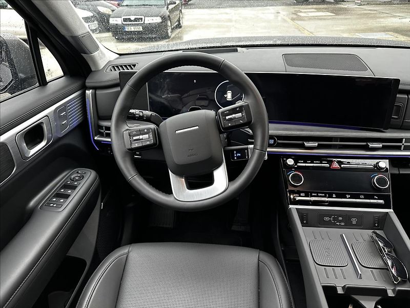 Hyundai Santa Fe 1,6 PHEV STYLE PREMIUM 4X4 - fotka 13 z 15