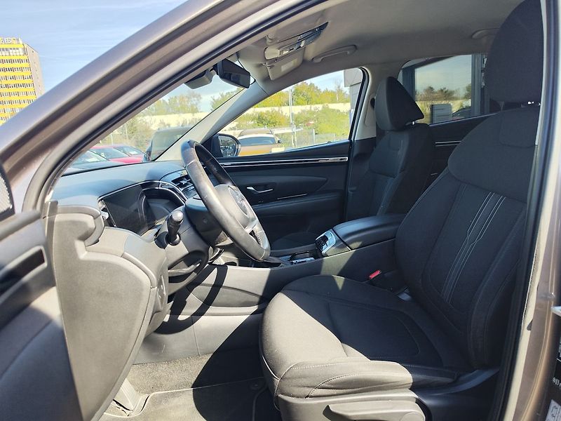 Hyundai Tucson 1.6 T-GDI/110kW smart DCT - fotka 14 z 40